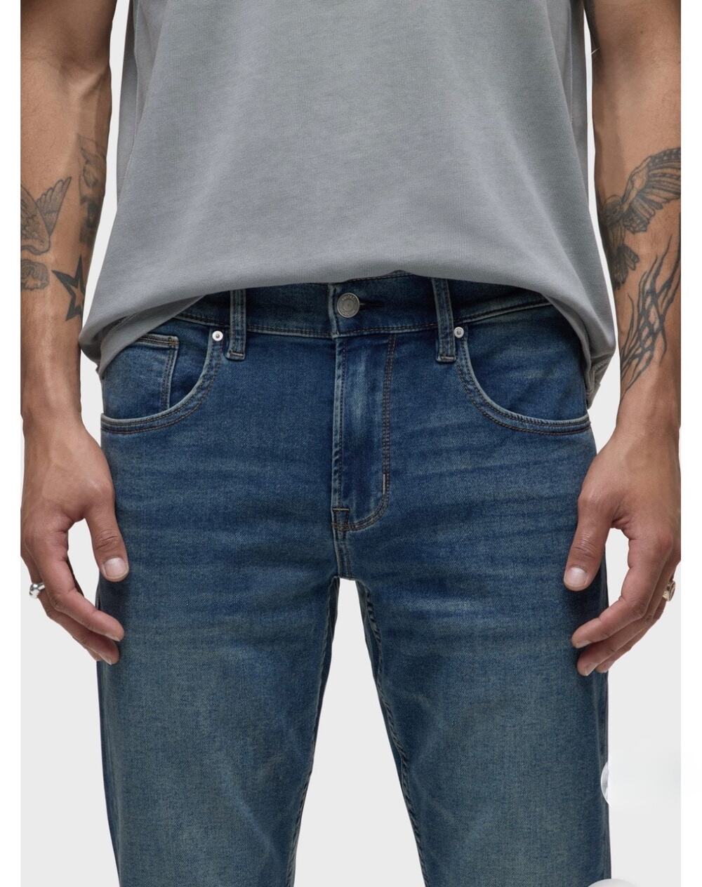 NWT Hudson Distressed Blake Slim Straight Jeans, Size 31, MSRP $215